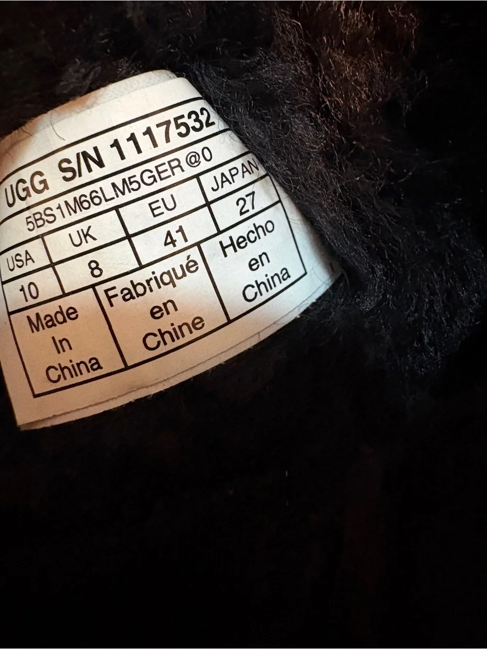 UGG CLASSIC SHORT BLACK GRAPHIC LOGO SIZE 10